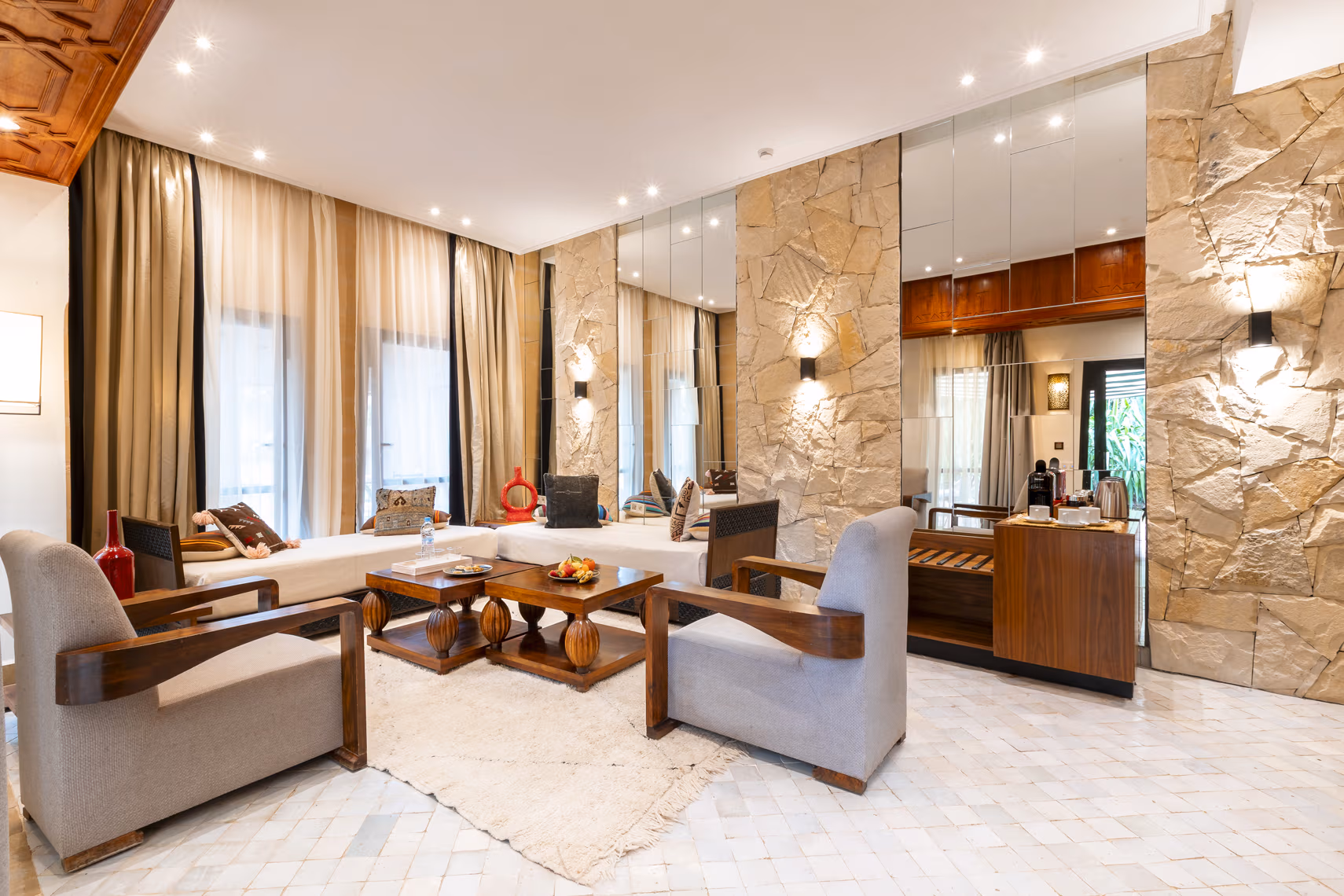 Junior Two Bedroom Suite (85m²) 3