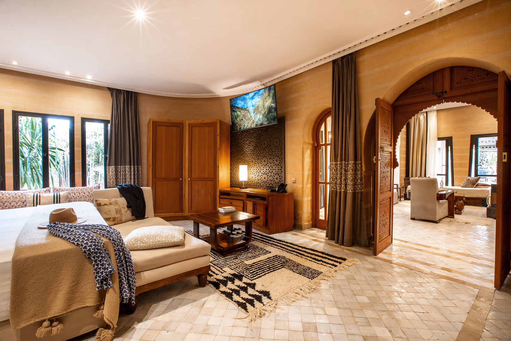 Junior Two Bedroom Suite (85m²) 4