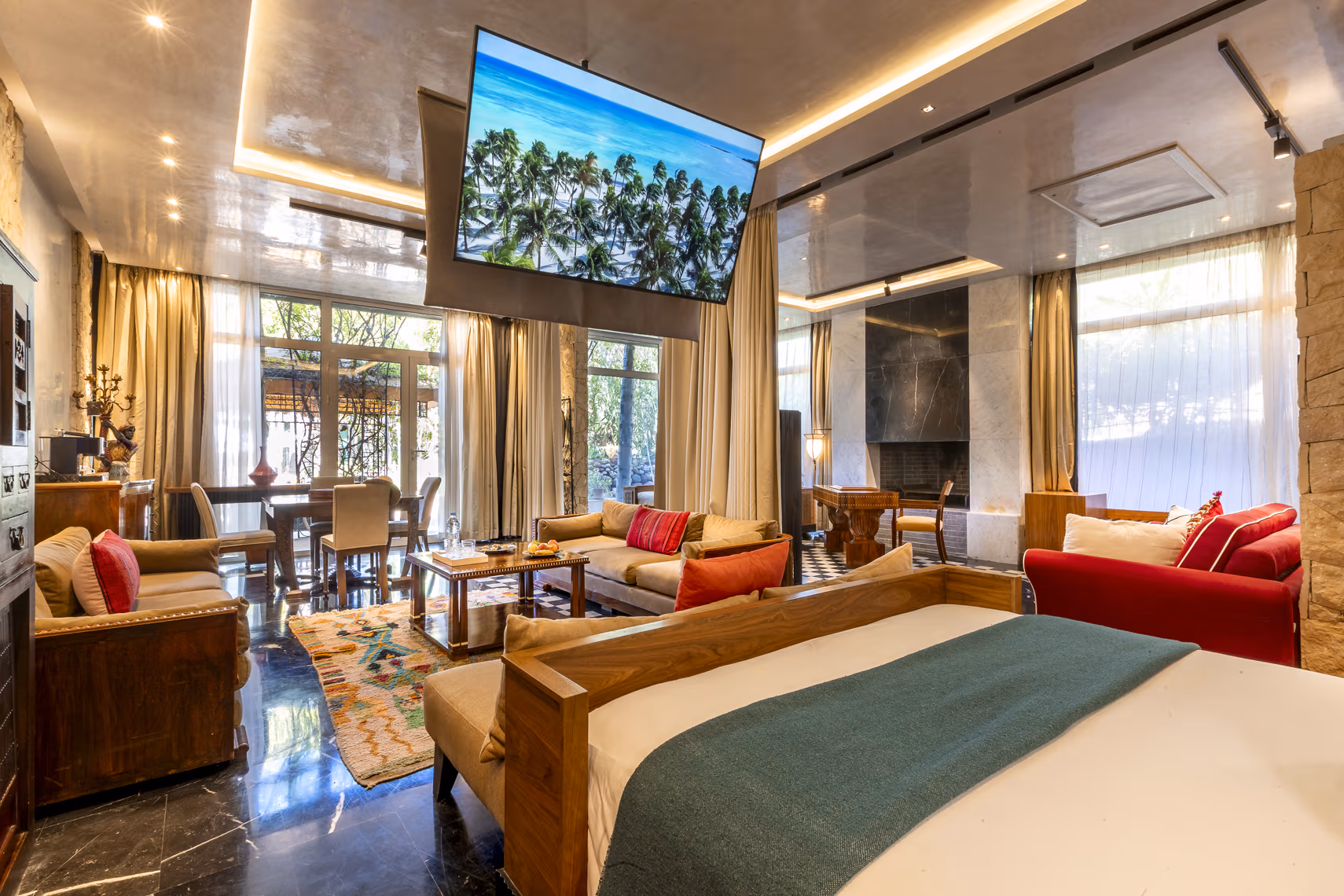 Marble Suite with Pool View (140m²) 2