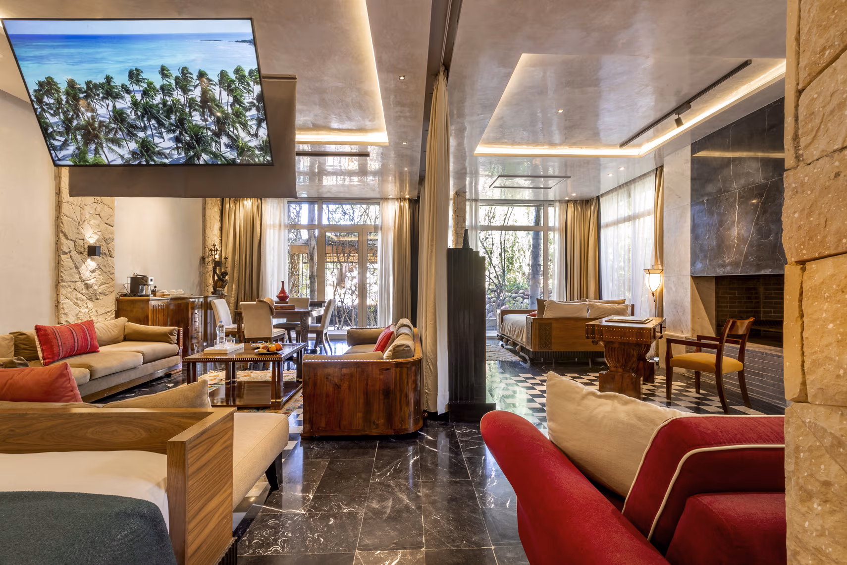 Marble Suite with Pool View (140m²) 3