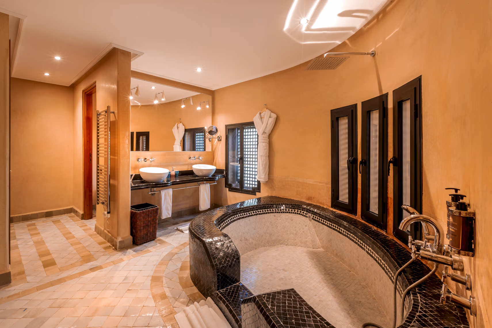 Luxury Two Bedroom Suite with Terrace (110m²) 5